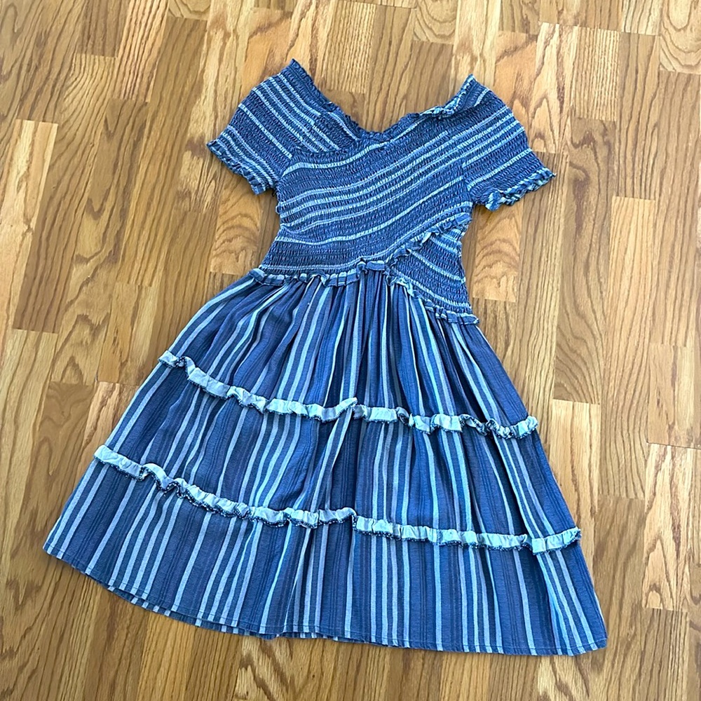 Dress - Picture 2 of 3